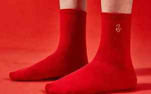 梦见红袜子