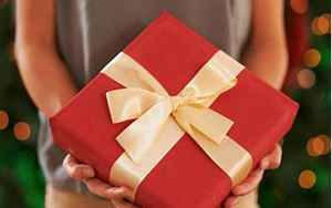 圣诞送女生什么礼物好最有意义(女生最想要的16种礼物)