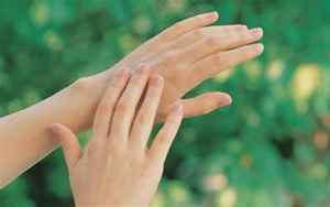 手指头麻木是什么病的前兆(手指尖发麻是什么病的前兆)