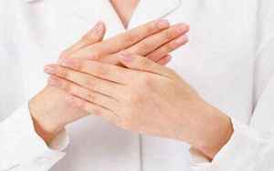 右手指麻木是什么病症的预兆_(右手手指发麻预示哪4种疾病)